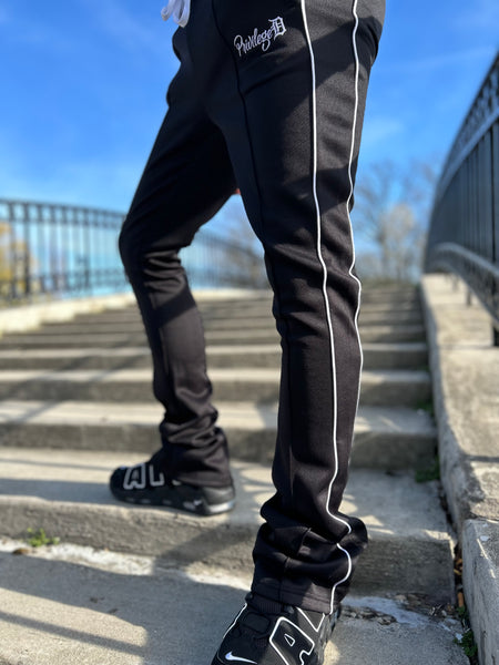 FLARE TRACKPANTS