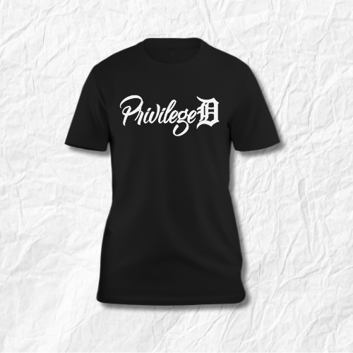 CLASSIC CREWNECK T-SHIRT