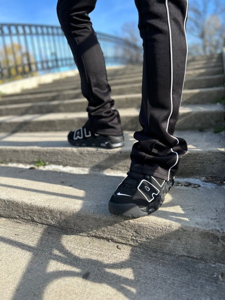 FLARE TRACKPANTS
